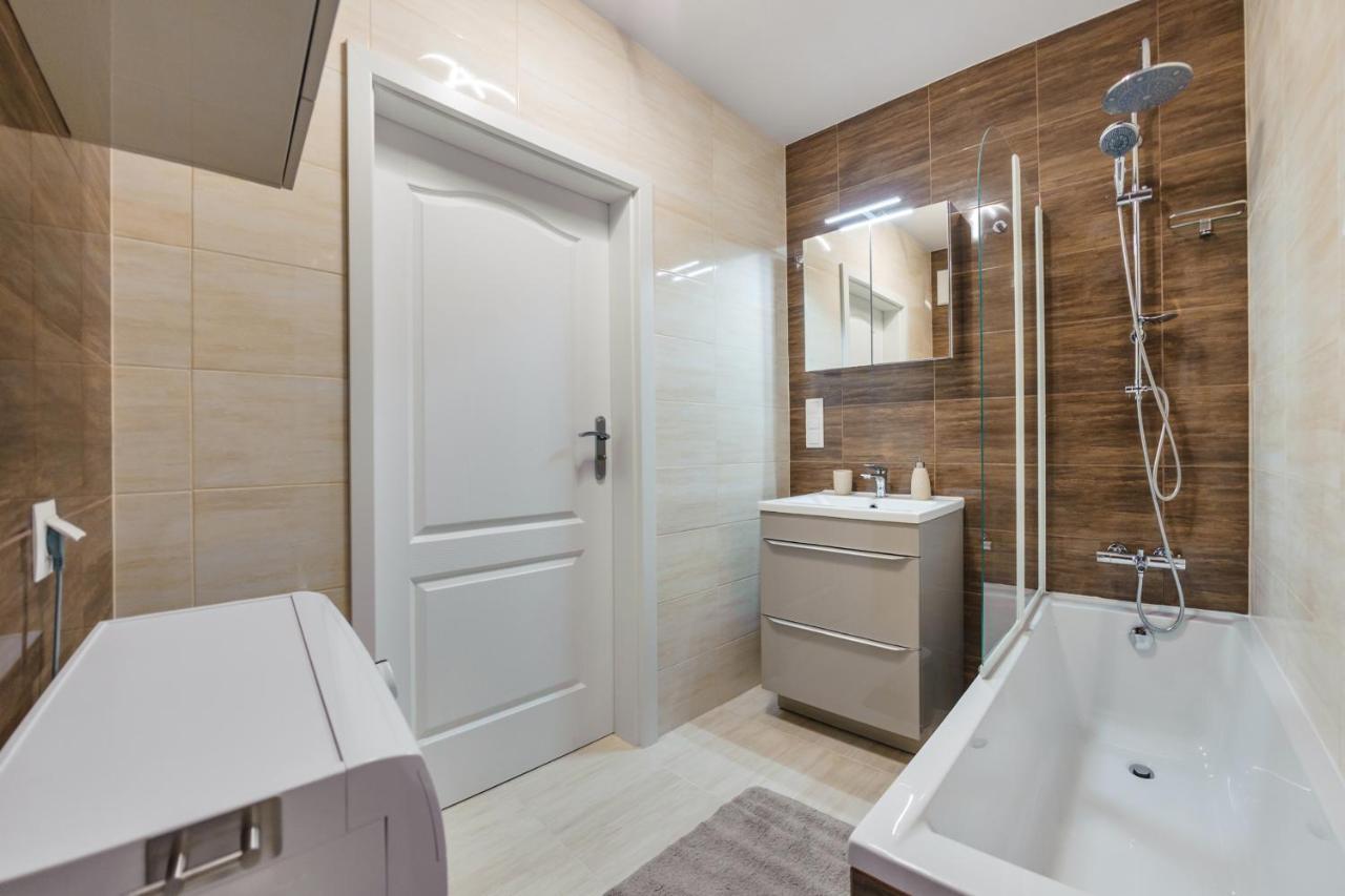 Apartamenty Sun & Snow Front Park กดัญสก์ ภายนอก รูปภาพ